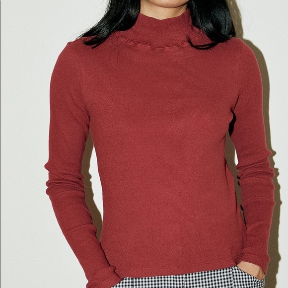 turtleneck - Picture 2 of 4